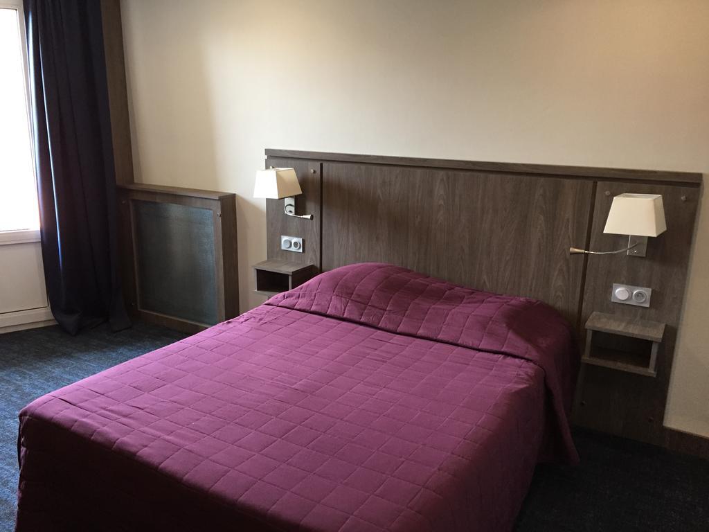 Hotel Mont-brison 2*
