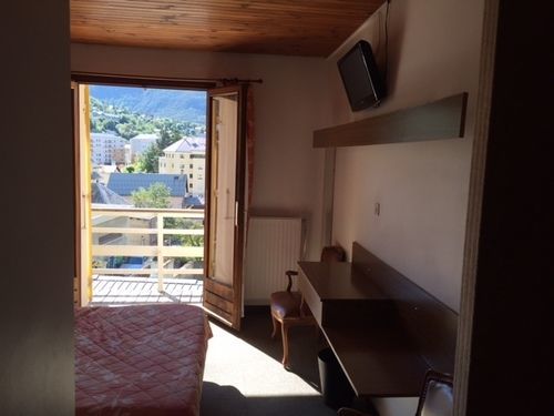 Mont-brison Hotel 2*