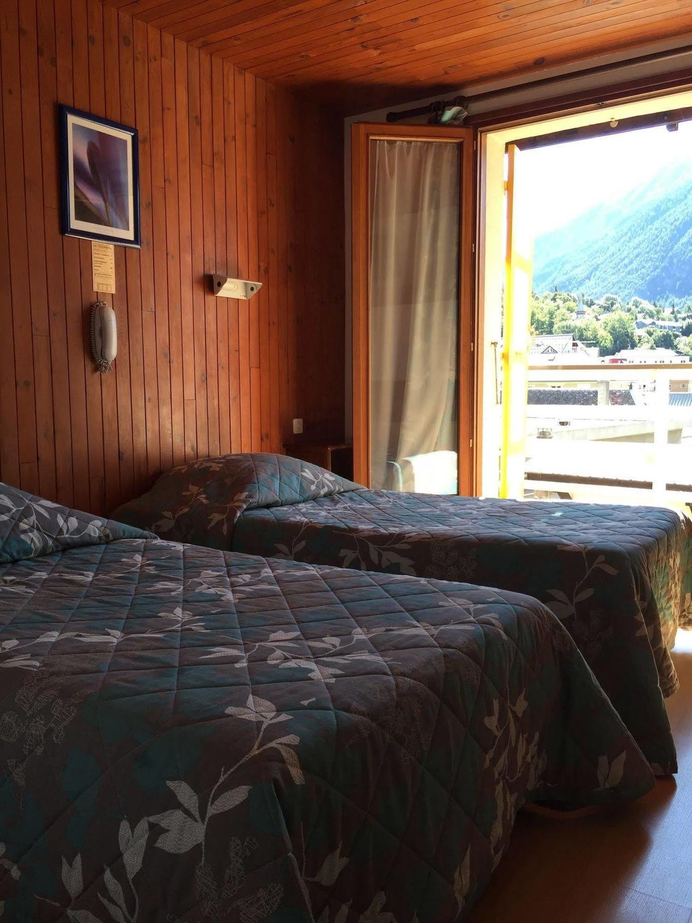 Mont-brison Hotel 2*